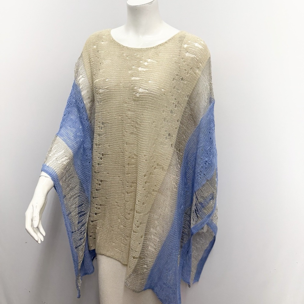 Chico's Poncho Top NWT $99.00 Distressed Daisy Poncho Blue Beige Gold One Size